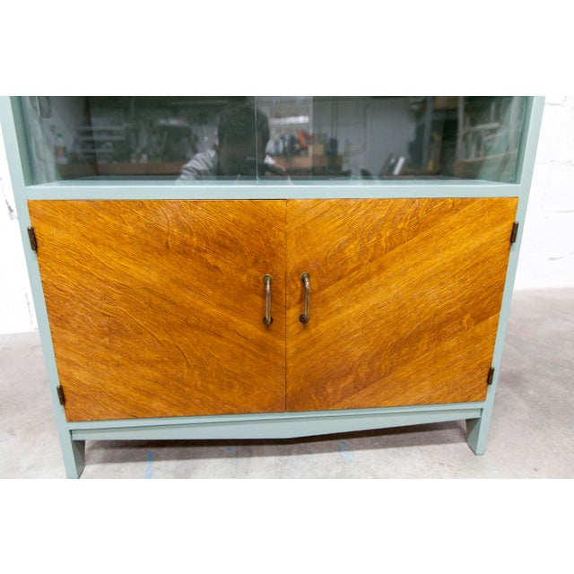 Atypical Noble Green Low Display Cabinet, 1960s For Sale - Image 6 of 12