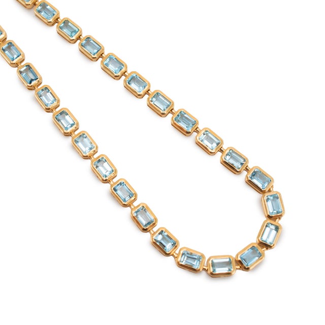 Modern 14k Yellow Gold 17.84ctw Bezeled Aquamarine Adjustable Tennis Chain Necklace For Sale - Image 3 of 8