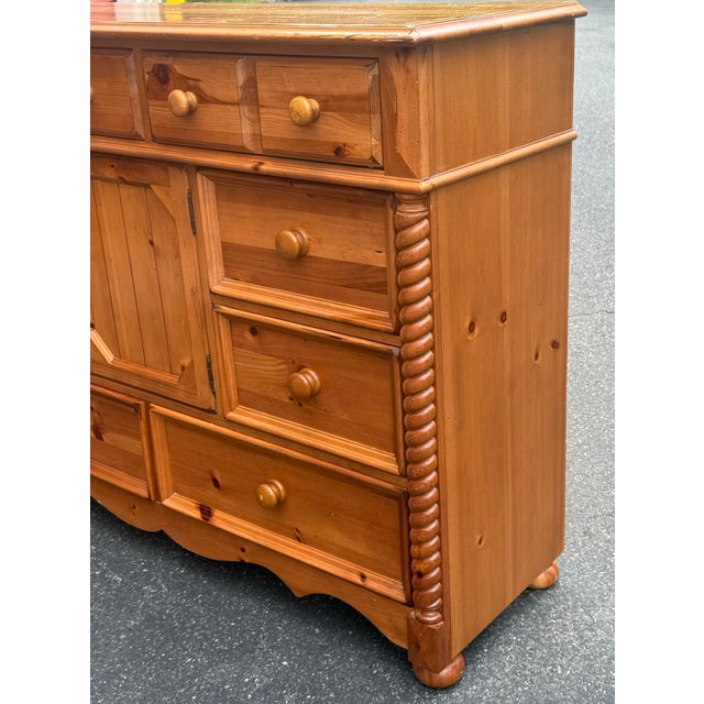 Broyhill Broyhill Yorkshire Market Rustic Pine Farmhouse Dresser For Sale - Image 4 of 12