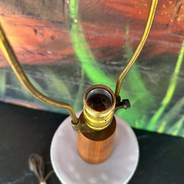 Gordon & Jane Martz / Marshall Studios Ceramic Table Lamp For Sale - Image 9 of 10