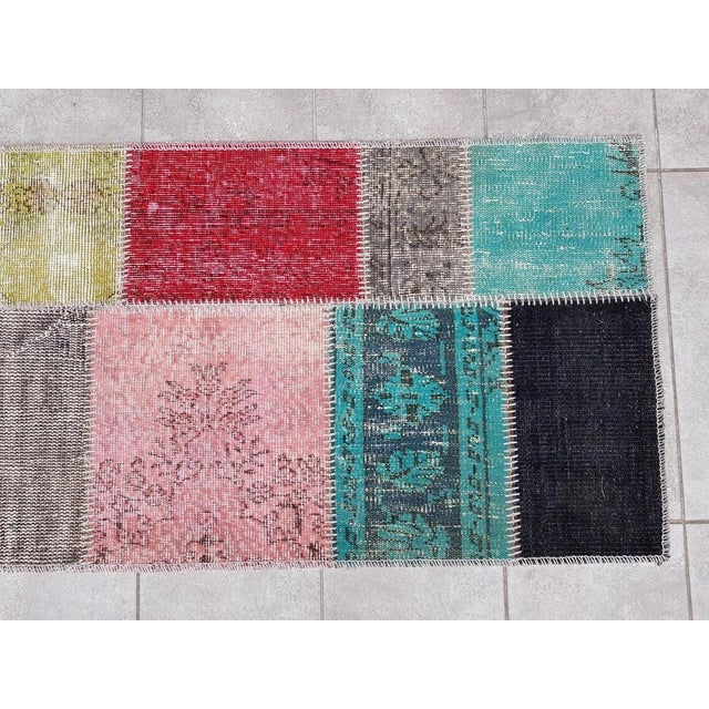 Decorative Anatolian Mid 20th Century Rug For Sale - Image 10 of 10