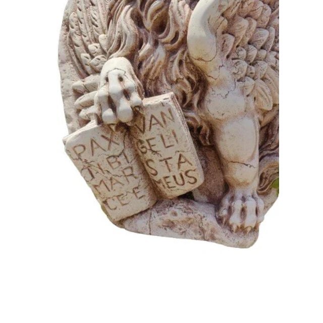 Relief in Asiago Biancone Marble Depicting the Lion of Saint Mark For Sale - Image 4 of 7