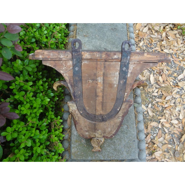 Gold 1920s Italian Baroque Style Painted and Gilt Wall Bracket For Sale - Image 8 of 9