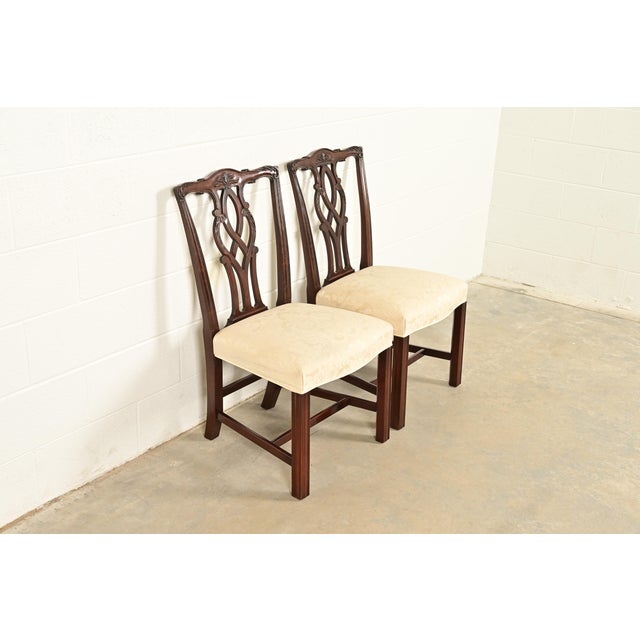 Kindel Furniture Kindel Furniture Georgian Carved Mahogany Side Chairs or Dining Chairs, Pair For Sale - Image 4 of 13