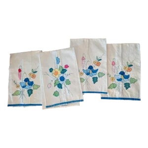 Vintage "Applique" Linen Table Napkins- Set of 4