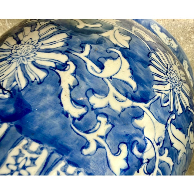 Large Traditional Chinoiserie Blue & White Ceramic Hand Painted Chinese Fish Bowl Jardiniere, Cache Pot, Garden Planter With Botanical Motif For Sale - Image 11 of 12