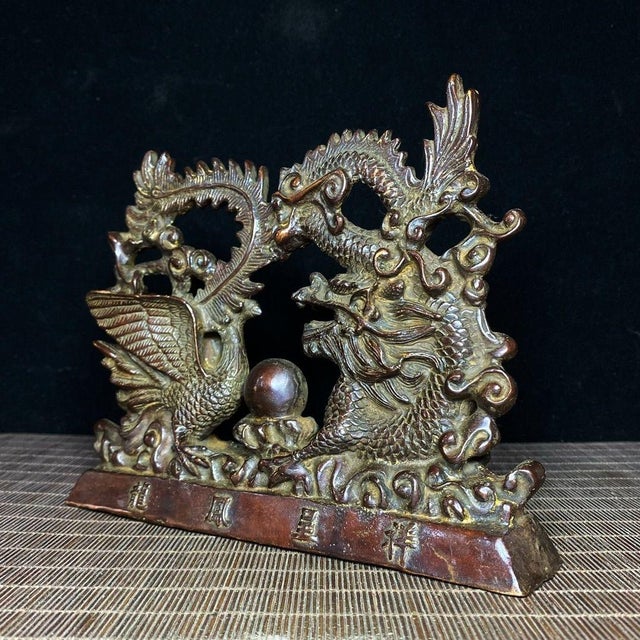 Vintage Chinese Bronze Dragon & Phoenix Sculpture – "Dragon and Phoenix Bring Auspiciousness" (龙凤呈祥) For Sale - Image 4 of 9