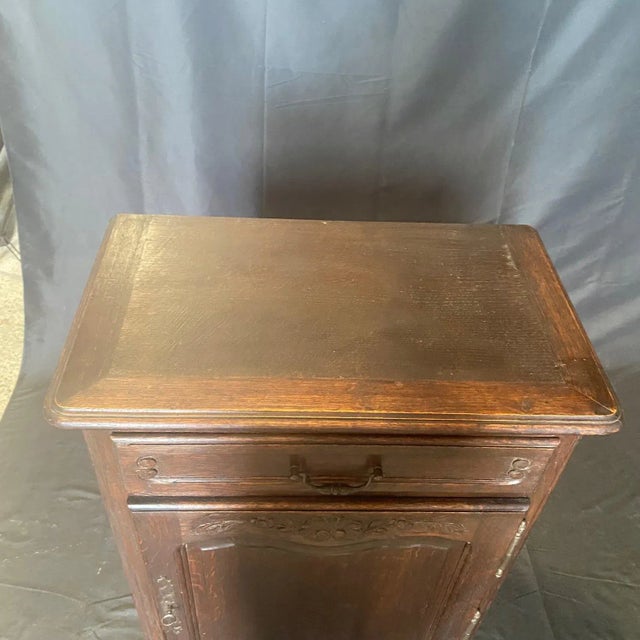 French 19th Century Louis XV Provincial Oak Petite Buffet Cabinet For Sale - Image 9 of 12