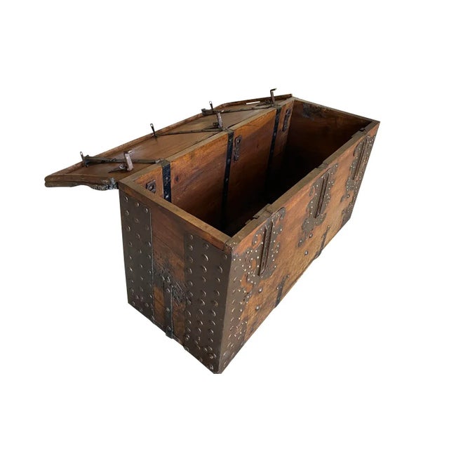Brown Early 17th Century Italian Coffre Fort For Sale - Image 8 of 12