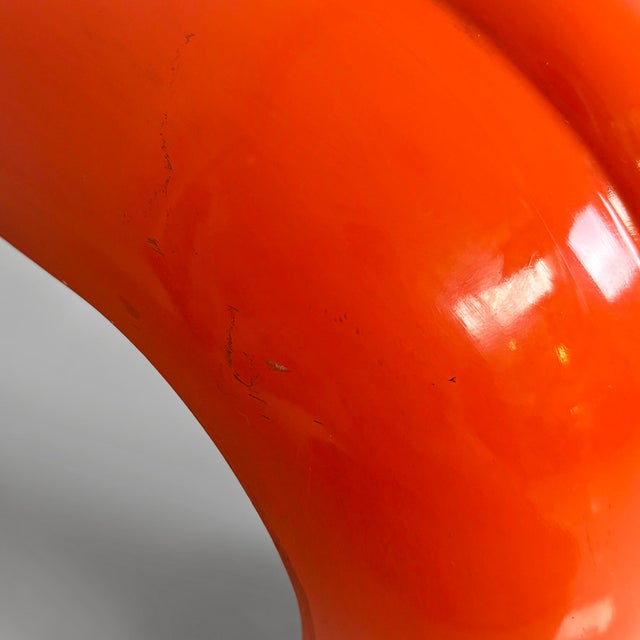 Space Age Italian Orange Metal Table Lamps Eco by Luciano Annichini for Artemide, 1970s, Set of 2 For Sale - Image 14 of 18