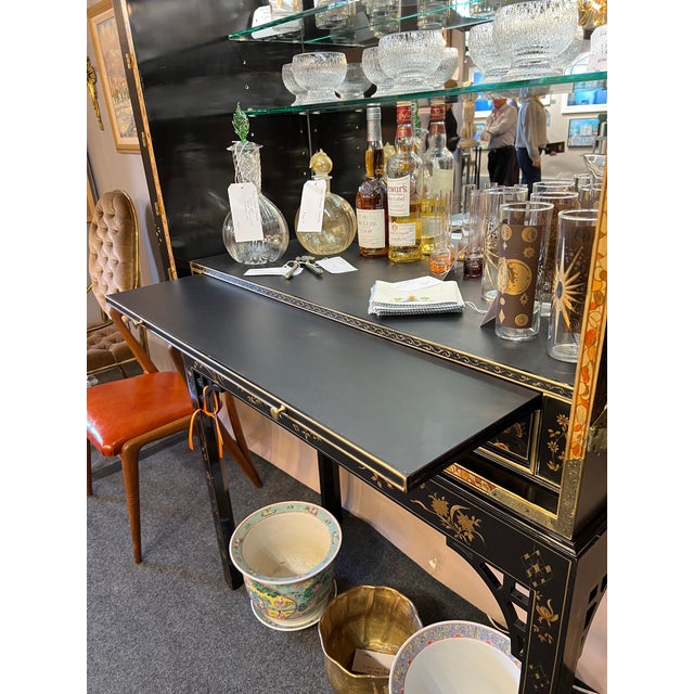 1980s An Oriental George III Lacquer Bar Cabinet From Baker's Stately Homes Collection For Sale - Image 17 of 17