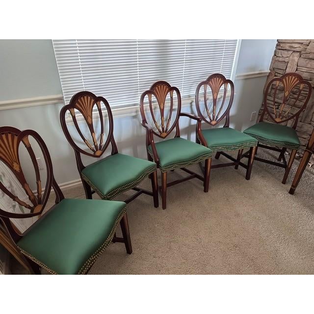 English 1990s Baker Inlaid Mahogany Norfolk Hepplewhite Dining Room Chairs For Sale - Image 3 of 17