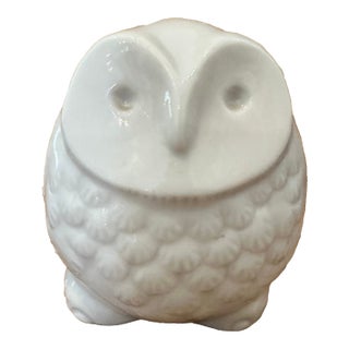 Vintage Petite White Porcelain Owl Sculpture From Patricia Moore Gallery in Aspen For Sale