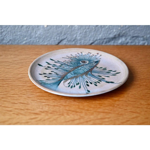 French Decorative Fish Plate in Glazed Stoneware and Ceramic by Jacques De Chateneuil Dit Massard, Vallauris, 1970s For Sale - Image 4 of 7