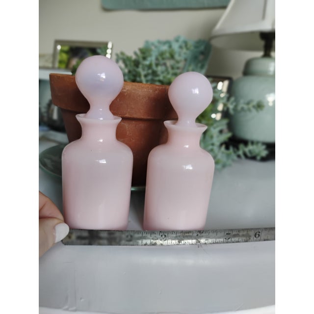 Early 20th Century Pair of French Pink Opaline Perfume Bottles With Original Stopper For Sale - Image 11 of 12