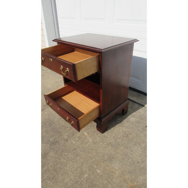1980s 1980s Statton Old Towne Cherry Nightstand Table Designer For Sale - Image 5 of 7