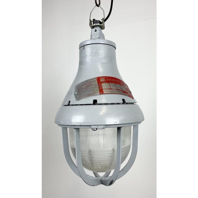 Grey Industrial Explosion Proof Light from Crouse-Hinds, 1970s For Sale - Image 4 of 16