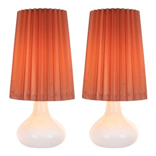White Holmegaard Glass Table Lamps by Kylle Svanlund, Denmark, 1960s - a Pair For Sale