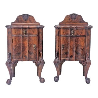 Antique 1920s Pair Italian Carved Swan Bird Burl Walnut Nightstands, End Tables, Bedstands For Sale