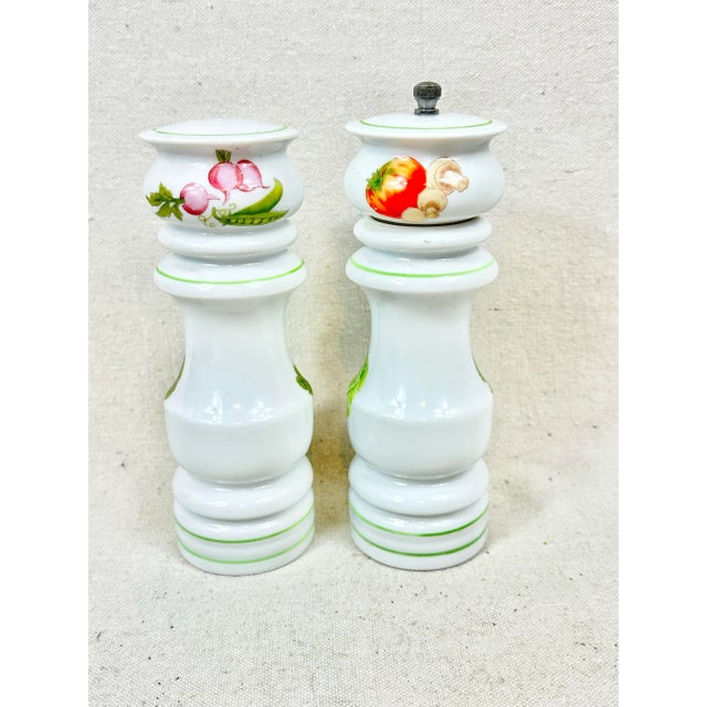Farmhouse Vintage Royal Worcester Country Kitchen Ceramic Salt and Pepper Shakers-A Pair For Sale - Image 3 of 8