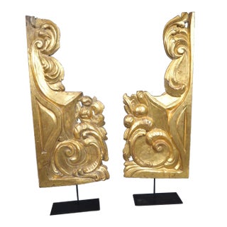 Impressive Pair of 18th Century Giltwood Carvings From Nice, France, h-39.75 In For Sale
