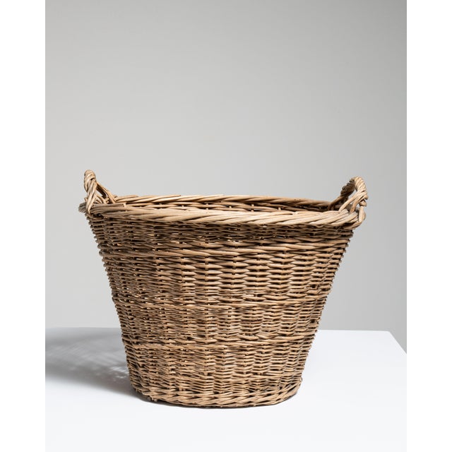 Mid 20th Century France Tan Wicker Basket For Sale - Image 13 of 15