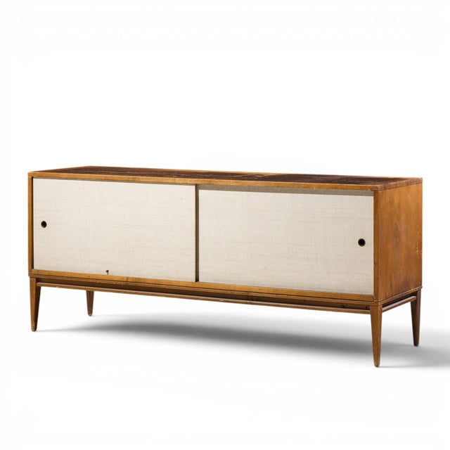 Mid-Century Modern Paul McCobb for Planner Group Mid Century Sliding Door Credenza For Sale - Image 3 of 10