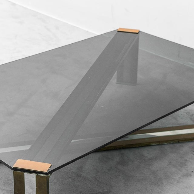 1970s Coffee Table in Smoked Glass with Brass and Metal, 1970s For Sale - Image 5 of 10