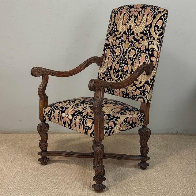 French 19th Century French Renaissance Revival Hand Carved Oak Armchair For Sale - Image 3 of 17