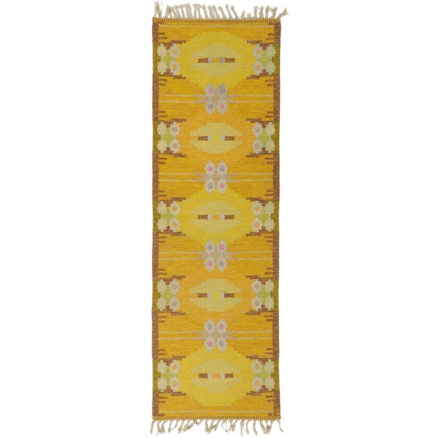 Mid 20th Century Ingegerd Silow Swedish Rollakan Rug Örbyhus Gul - 2'08 X 8'5 For Sale - Image 11 of 12