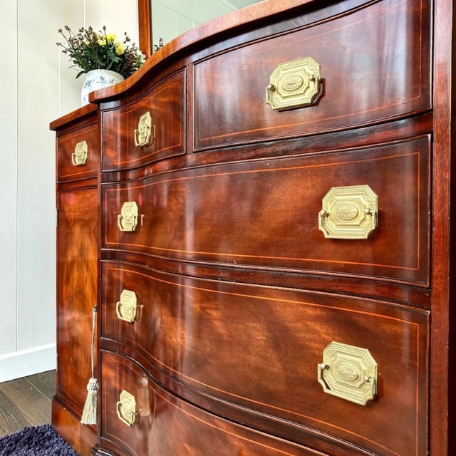 Hepplewhite 1950s Henredon Crotch Mahogany Sideboard | Buffet | Statement Credenza For Sale - Image 3 of 11