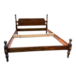 Henkel Harris Mahogany Cannonball Poster Queen Bed Frame For Sale