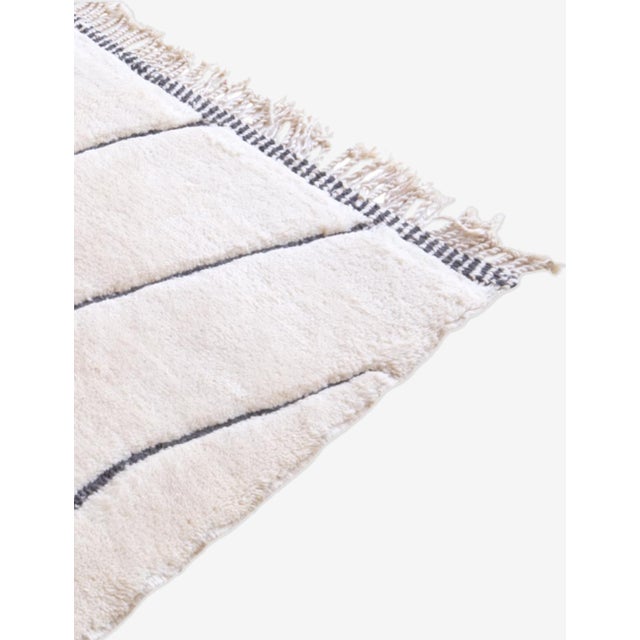 Cream 2020's Moroccan Beni M'Rirt Wool Rug - 13.5 X 10.9 Ft For Sale - Image 8 of 10