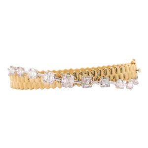 14k White and Yellow Gold Ribbed 1.52 Carat Diamond Bangle With Illusion Set