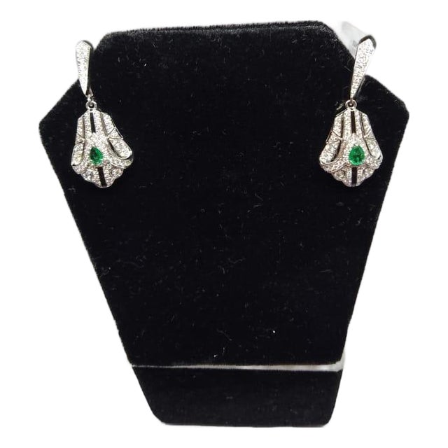 Natural Emerald and Diamond Stud Earrings in 18k Gold For Sale