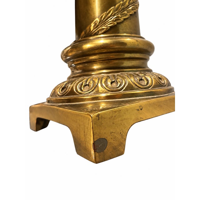 Vintage Brass Column Table Lamp 29” – Ornate Spiral Laurel Leaf Detail & Classical Style For Sale - Image 4 of 7