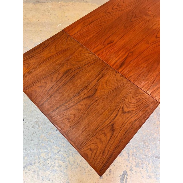 Extendable Teak Dining Table by Johannes Andersen, 1960s For Sale - Image 4 of 11