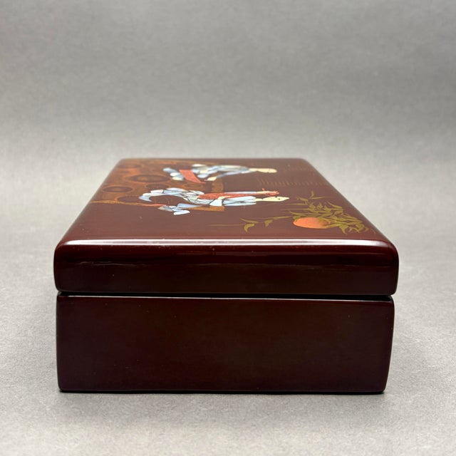 Asian Vintage Vietnamese Lacquered Jewelry Box 1960s–1970s Brown Lacquer Mother of Pearl Inlay For Sale - Image 3 of 11