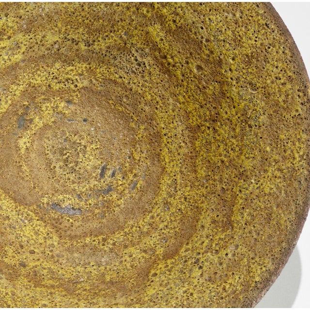 Mid-Century Modern Gertrud and Otto Natzler Important Large Sulphur Crater Bowl 1959 For Sale - Image 3 of 9