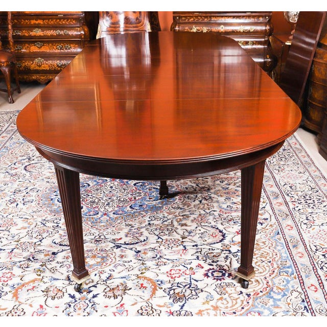 Antique Flame Mahogany Telescopic Extending Dining Table, 19th Century For Sale - Image 17 of 18