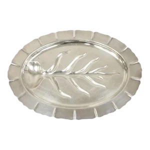 Mid 20th Century International Silver Co "Early American" 4133 Oval Meat Cutlery Serving Platter