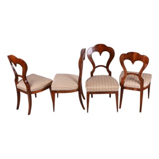 Biedermeier Chairs in Walnut, Austria, 1830s, Set of 4 For Sale