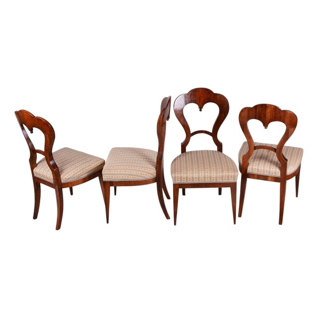 Biedermeier Chairs in Walnut, Austria, 1830s, Set of 4 For Sale