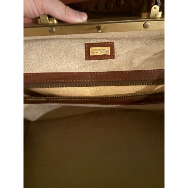1980s Vintage Leather Weekender Doctors Style Bag With Brass Frame Made Exclusively for Mercedes-Benz For Sale - Image 5 of 8