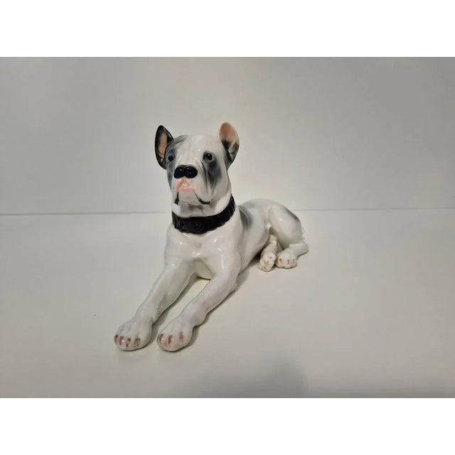 Large porcelain figure from Pfeffer Gotha in Thuringia, from 1934. The figure has the brand and a scratched model number...