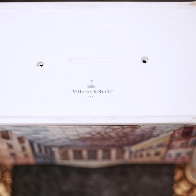 Villeroy & Boch porcela holder HEIGHT HEIGHT: 24 Width: 34 Depth: 17 This piece is attributed to the mentioned...