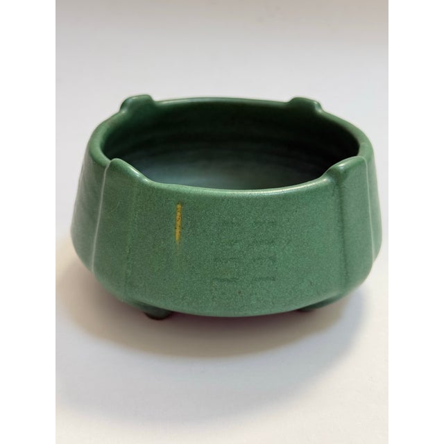 Weller Pottery Early 20th C. Weller Matte Green Buttress-Footed Arts & Crafts Pottery Vessel For Sale - Image 4 of 9