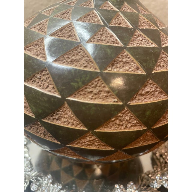 Signed San Juan de Oriente sgraffito Geometric Pottery Vase From Nicaragua