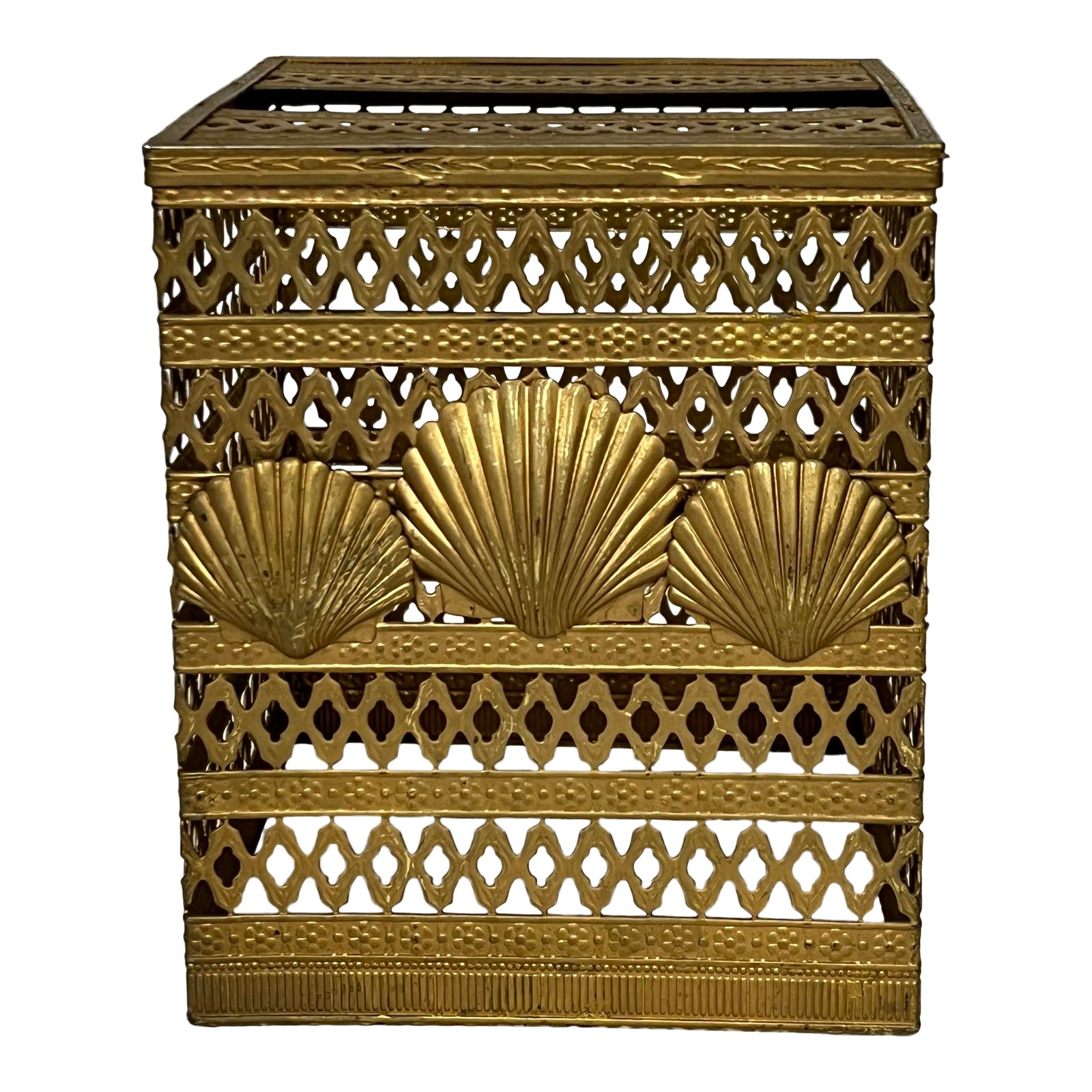 1970s Hollywood Regency Gold Coastal Clam Shell Design Tissue Box Cover