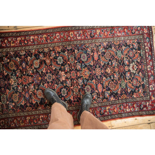 :: Covered field in an allover covered design motif. Deep saturated shades in gem-like tone and wide range. Inner and...